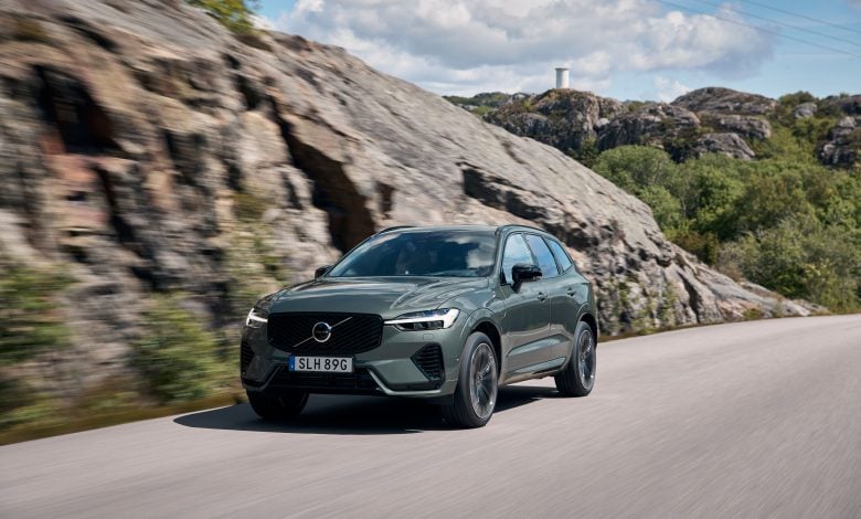 Volvo XC60 Yenilendi: Geleceğe Hazır SUV