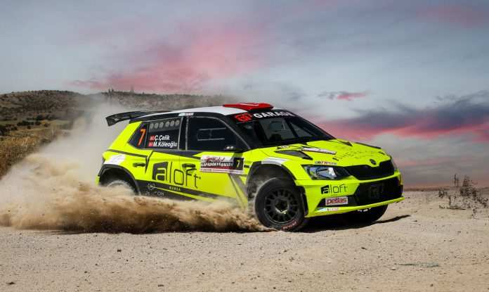 Petlas Rallide Podyumu Zorluyor!