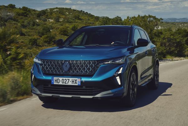 2025 Renault Austral Makyajlı: 2,19 milyon TL'den Başlıyor.