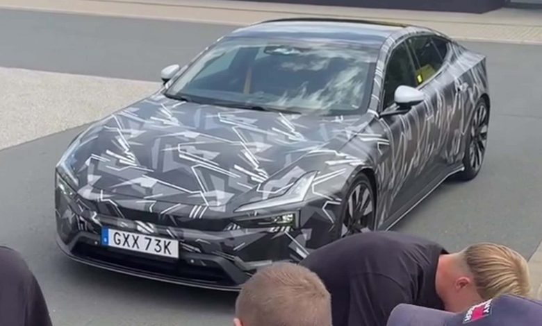 Polestar 5 Kamuflajlı Halde İlk Kez Ortaya Çıktı.