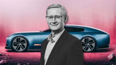 JLR'de Sürpriz Değişim: 35 Yıllık CEO Emekli Oldu!