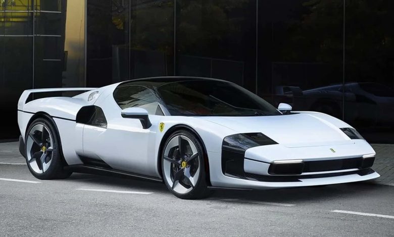 Ferrari SC40: Özel Tek Parça Hibrit Performans.