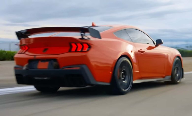 Ford Mustang Dark Horse SC: Süperşarjlı Canavar Geliyor!