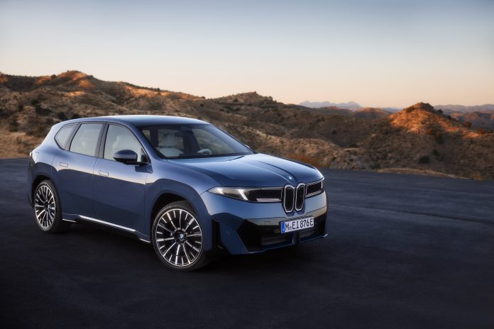 Pirelli'den BMW iX3'e Özel P Zero: Elektrikli Performans.
