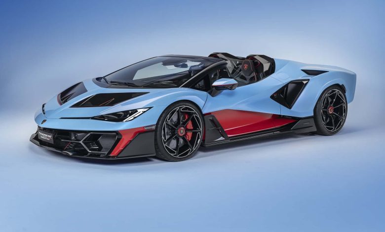 Lamborghini Fenomeno Roadster: Gücün Zirvesi Açık Havada!